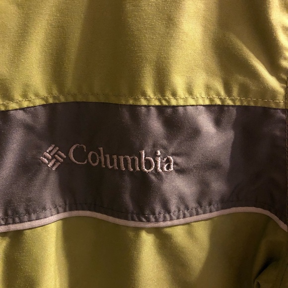 Boys Columbia jacket. - Picture 2 of 4